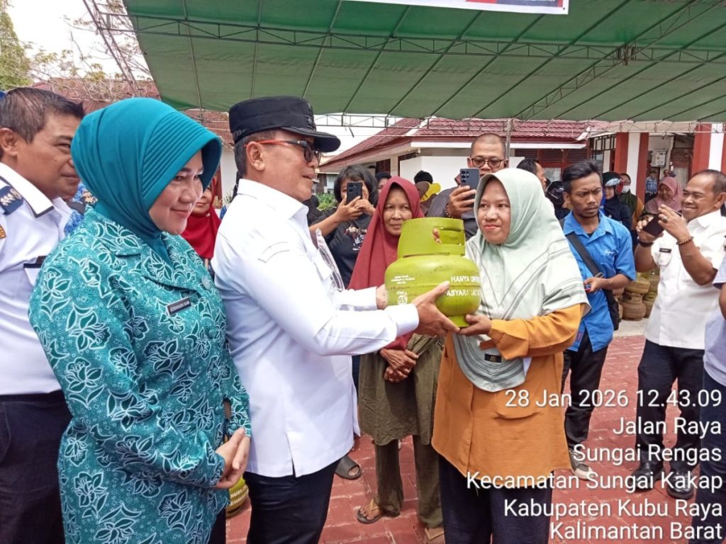 Operasi Pasar LPG 3 KG di Jl. Raya Sungai Rengas, Kecamatan Sungai Kakap, Kubu Raya